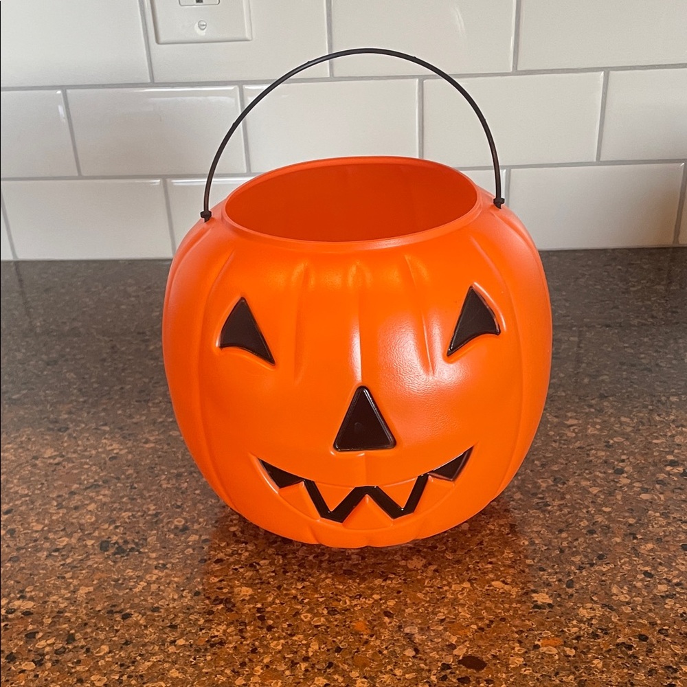 Vintage Halloween General Foam Plastics Glow Mold Jack-O-Lantern Bucket Pail